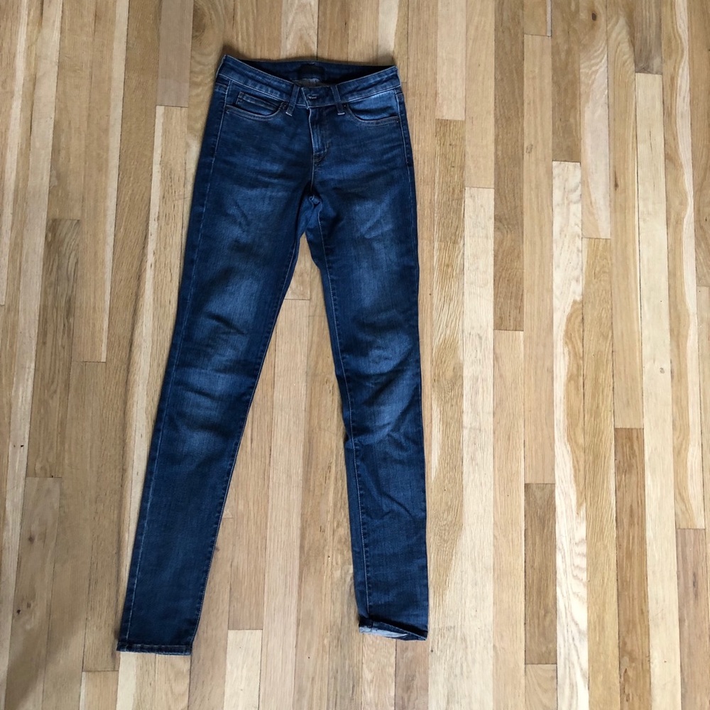 Uniqlo skinny middle rise ultra stretch jeans